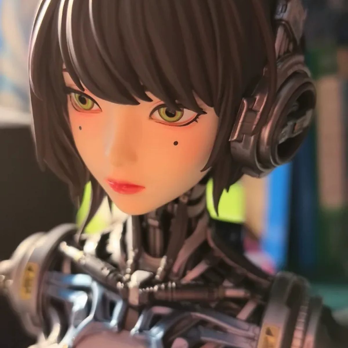 How to Ship or Move a Resin Bust Safely | FigureCosmos collectible busts