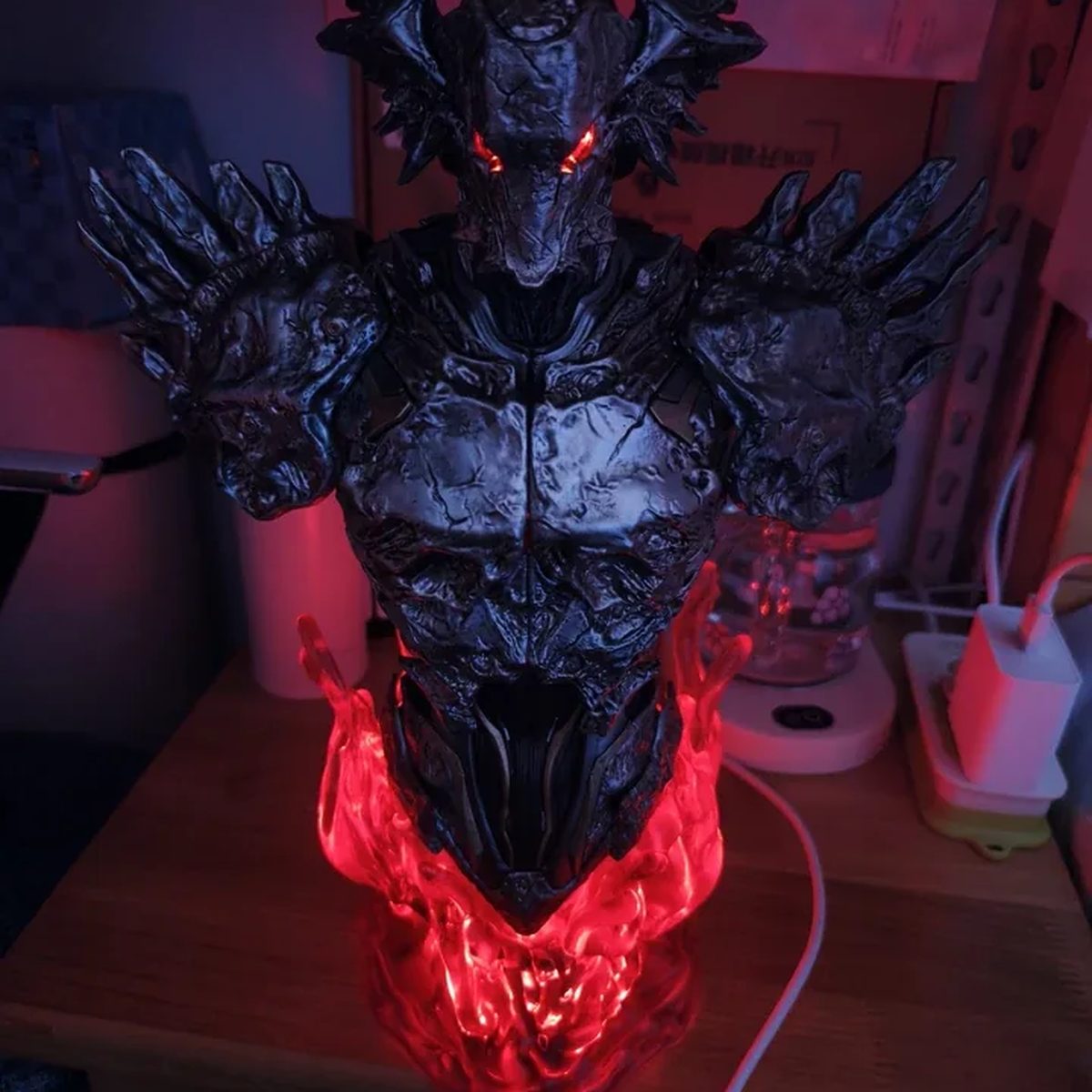 ASH 1/4 Scale Bust Review: What You Get for the Price | FigureCosmos collectible busts