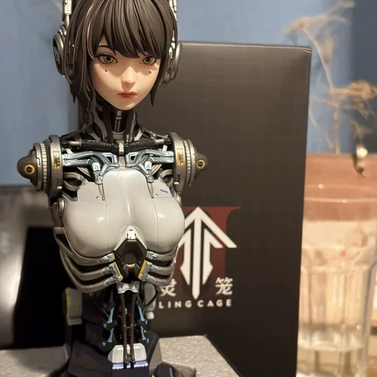 How to Clean a PVC Anime Figure Without Damaging the Paint | FigureCosmos collectible busts