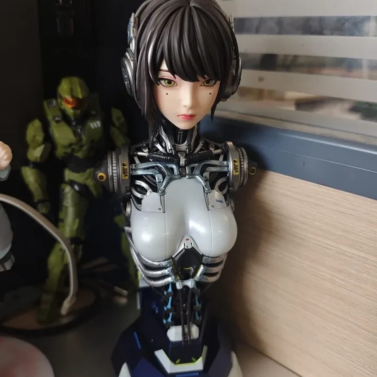 What Is a Nendoroid? Definition and Collector Context | FigureCosmos collectible busts