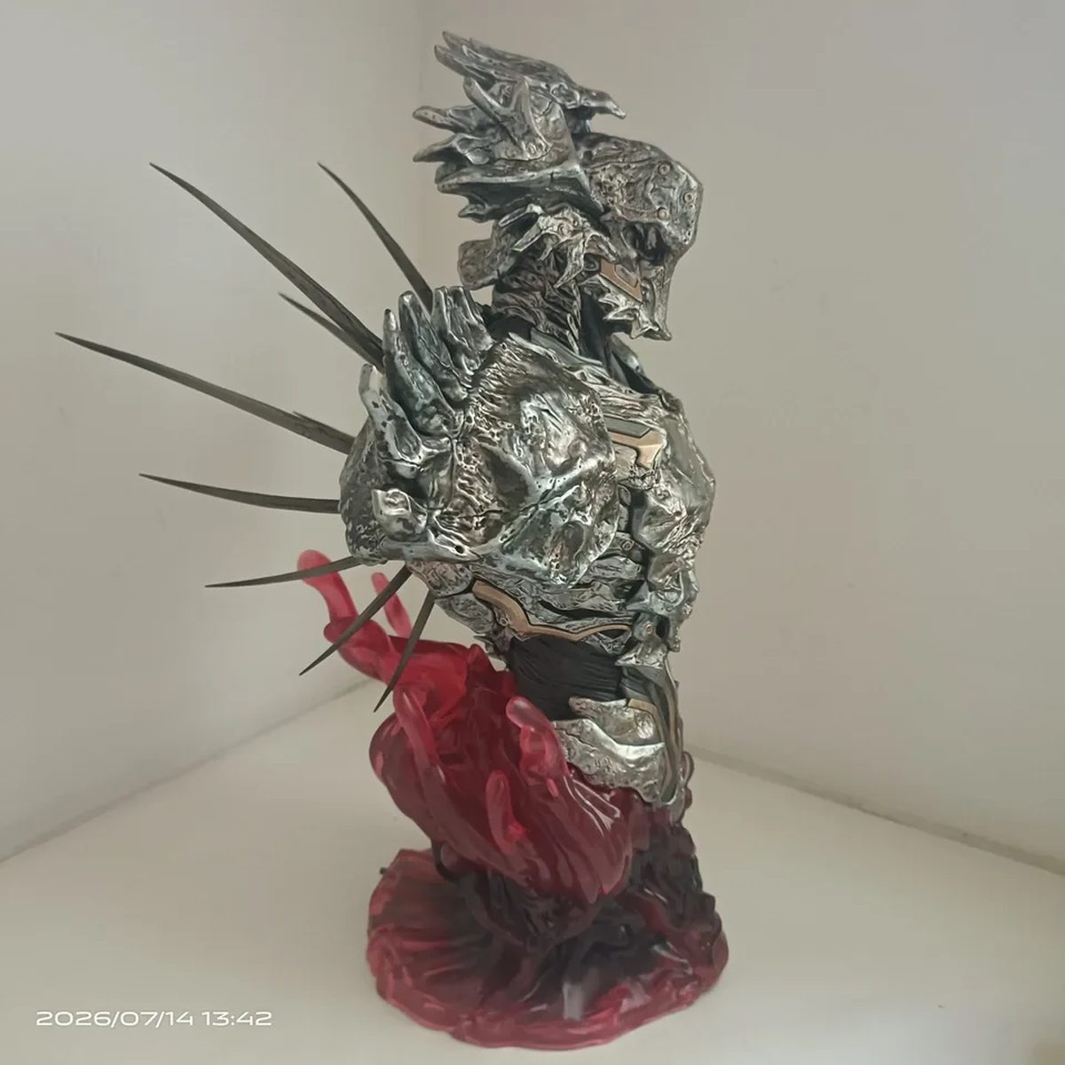 Dust Control for a Floating Wall Shelf: What Actually Works | FigureCosmos collectible busts